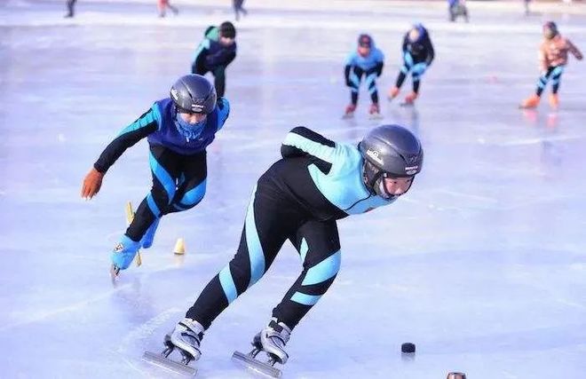 包含欧洲联赛收视率攀升，体育产业迎来黄金时代的词条